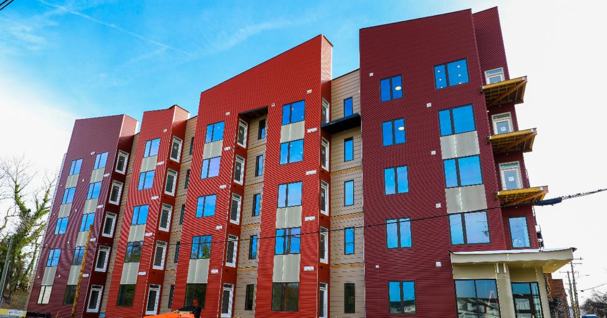 2100 Bainbridge Apartments