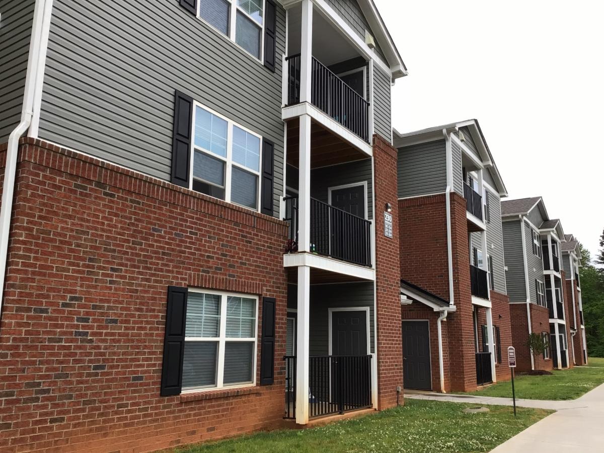 Amberly Trace Apartments
