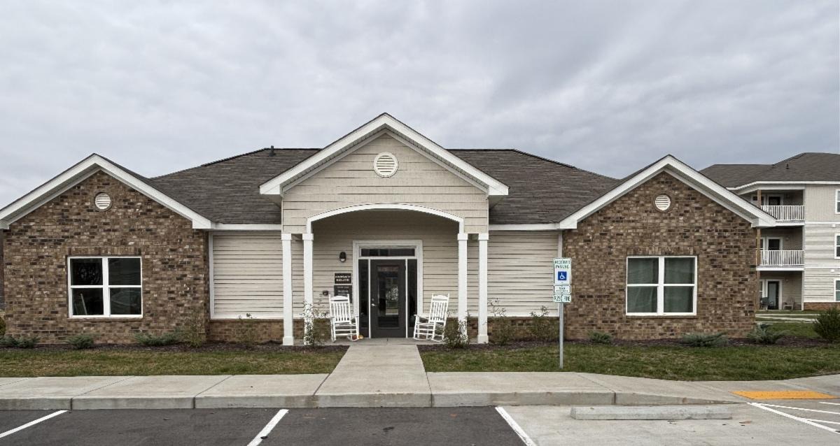 Sumner Pointe Apartments